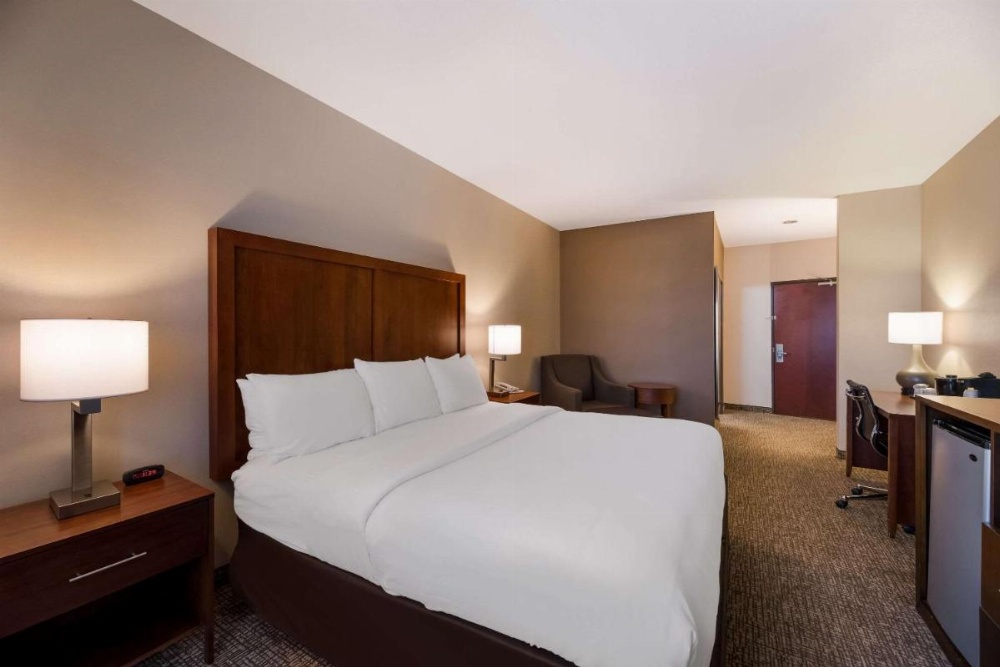 Comfort Inn And Suites Image 22